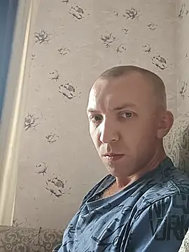 צ'אט XXX בשידור חי של _uncle_Mitya-43_