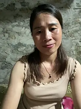 Chat XXX en directo de tinacum012