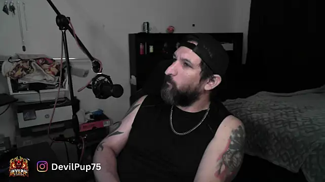 DevilPup75_ 라이브 XXX 채팅