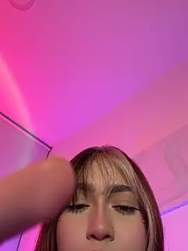 Daniela_ruizz 即時 XXX 聊天