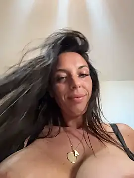 Almmaxxxx – Live XXX-chat