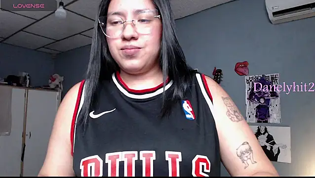 Chatroom XXX en direct de Danelyhit