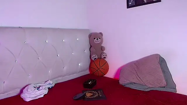 Angel_foxc13 Chat XXX live