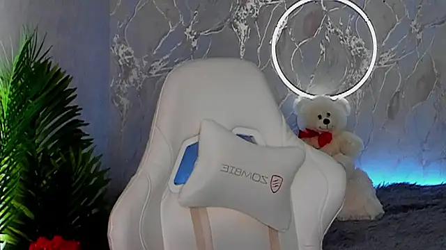 babyisperfect's Live XXX Chat
