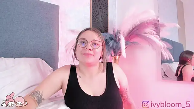 Ivybloom_ XXX чат на живо