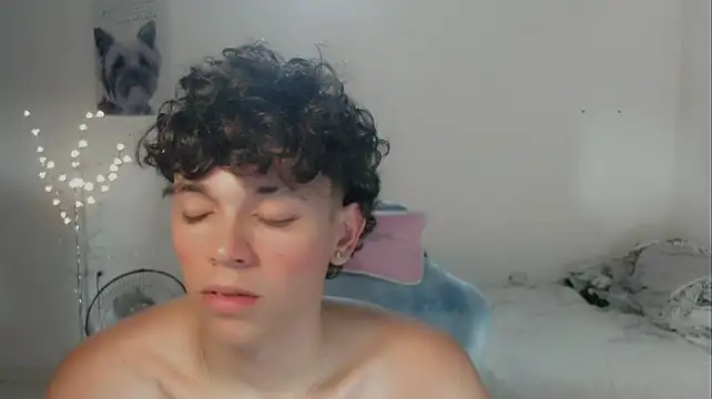 צ'אט XXX בשידור חי של FUNNY_DICK_