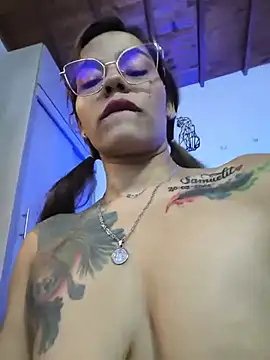 Chat +18 de Fiery_beauty26 ao vivo