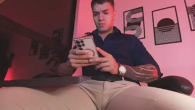 ALPHA_DOMINUS_'s Live XXX Chat
