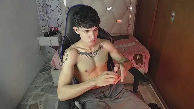 Liom_Gym Live XXX-Chat