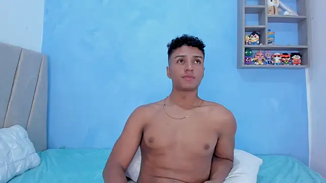 MagnusKing_ Adlı Modelin Canlı XXX Sohbeti