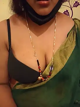 UR_Chocogirl's Live XXX Chat