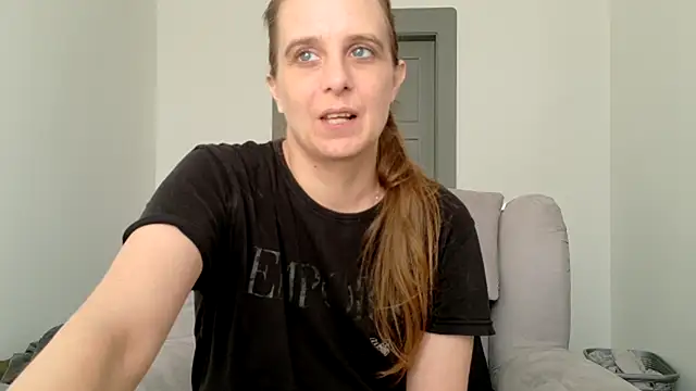 XXX chat uživo modela Chantalee