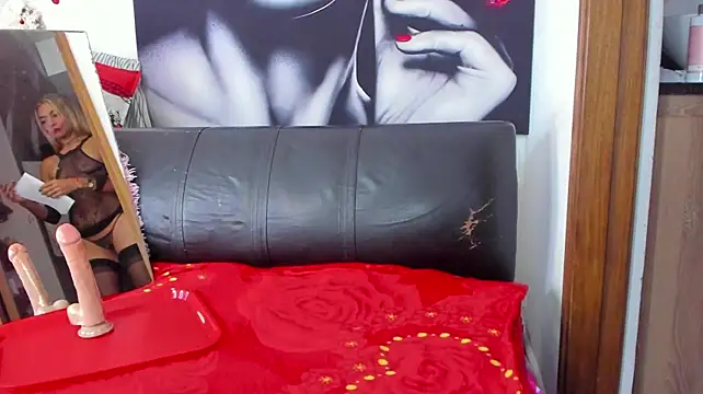 Chat XXX en directo de Angeline_focus