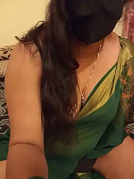 UR_Chocogirl's Live XXX Chat