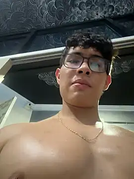 GrayAndrews Chat XXX live