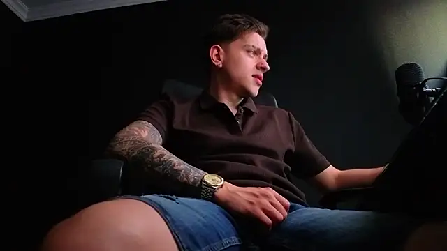 FelixStarkk élő XXX-chatje