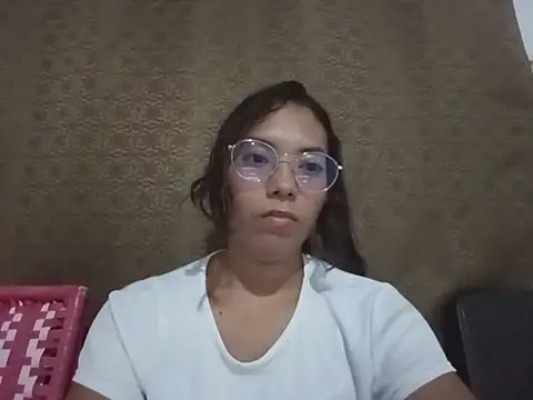 Živý XXX chat Chiquitika