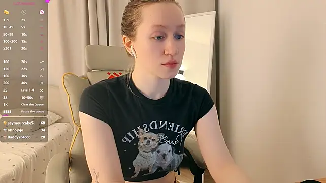 צ'אט XXX בשידור חי של mowalova