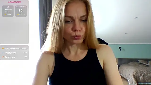 Tina5394: онлайн-секс-чат