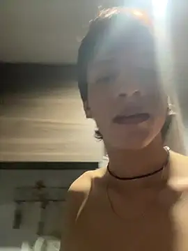 max_hunter1 live XXX chat