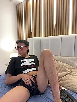 Hell_Boy_06: απευθείας συνομιλία ΧΧΧ