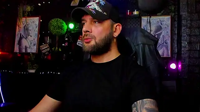 LexHardy Chat XXX in diretta