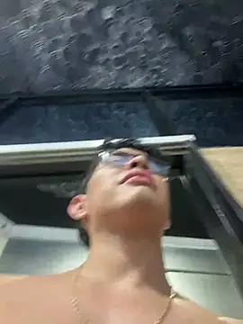 GrayAndrews Live XXX-chat