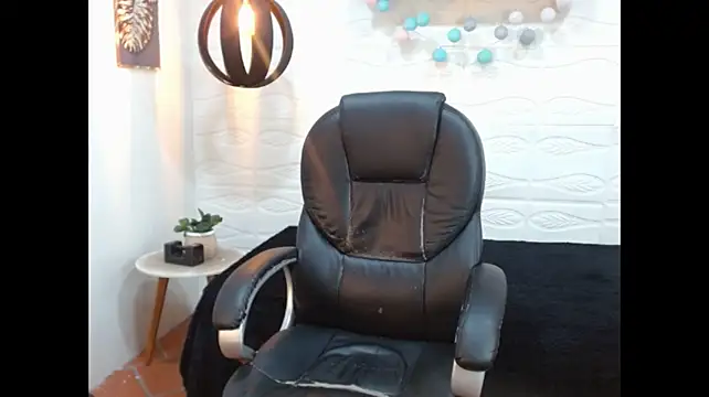 Živý XXX chat damian_miller7