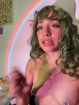 heybabymatcha's Live XXX Chat