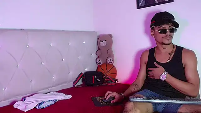 Angel_foxc13 即時 XXX 聊天