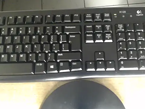 XXX chat uživo modela Shy_Nicki