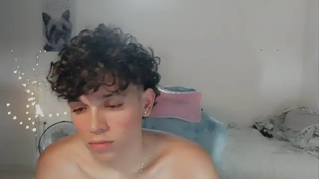 Chatroom XXX en direct de FUNNY_DICK_