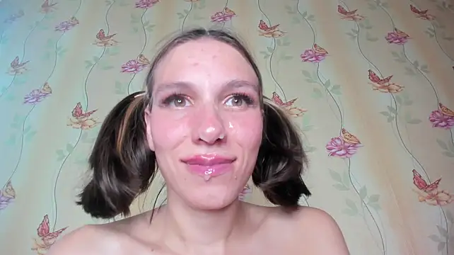 Kate_Pirse Adlı Modelin Canlı XXX Sohbeti