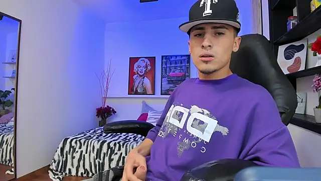 Czat XXX na żywo – Benji23_