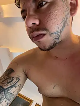 LujuriaINKn Live XXX chat