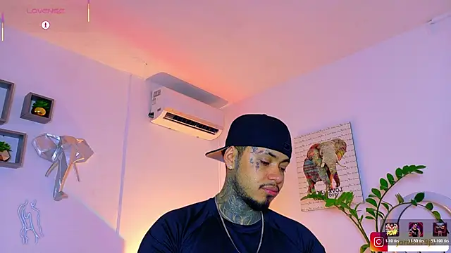 JordanSmiith_ Adlı Modelin Canlı XXX Sohbeti
