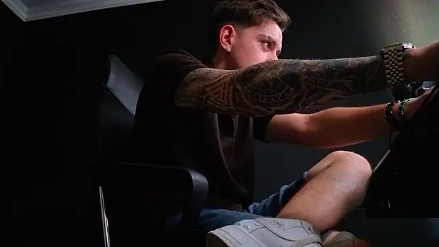 FelixStarkk – Naživo XXX chat