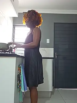 XXX chat uživo modela Shaniko89