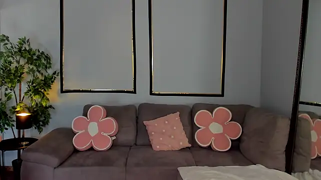 Czat XXX na żywo – BarbieDoll13
