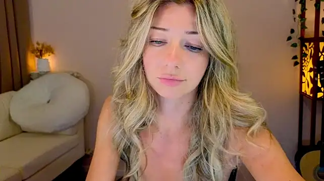 Chatroom XXX en direct de Lenamuti25
