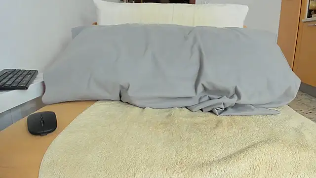 XXX chat uživo modela RyuKenZen