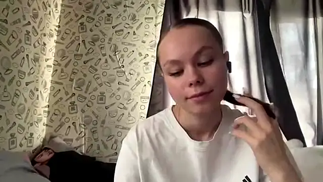 Chat XXX en directo de SunkShigella