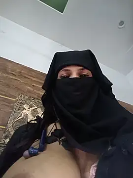 Aafreen_36's Live XXX Chat