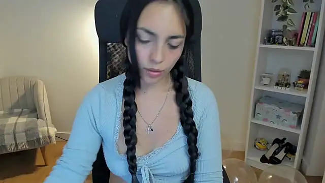 _BellaEvans_ Chat XXX in diretta