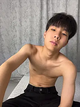 guoguo18n Live XXX chat