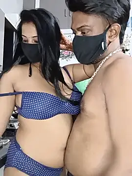 Kaur_Simran_01 即時 XXX 聊天