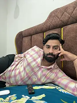 Chat +18 de Royalboy_03 ao vivo