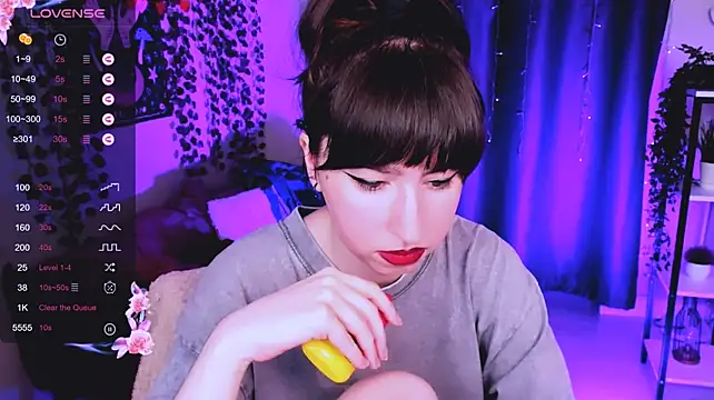 แชท XXX สดของ Lily_xBabe