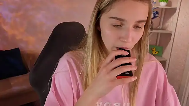 Chat XXX en directo de L1na_Reeds