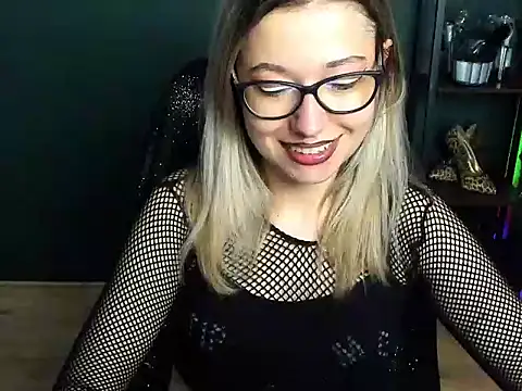 loveHeidi Chat XXX live
